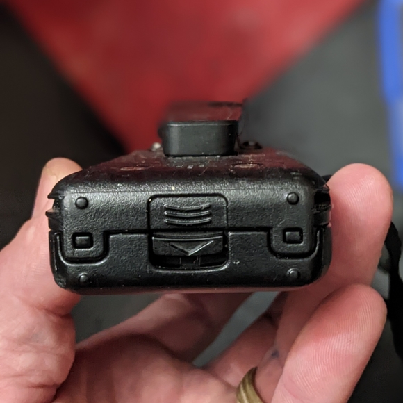 Arcshell AR-6 blue pair walkie talkies w/charging cord - Picture 6 of 9